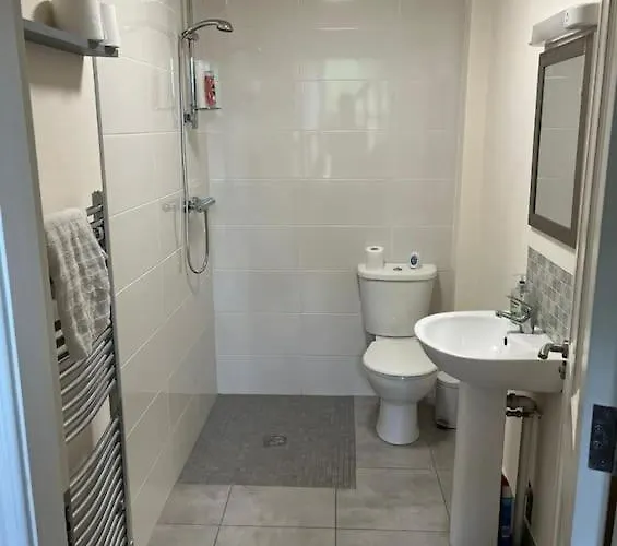 Dundonagh House, Glaslough, בית נופש